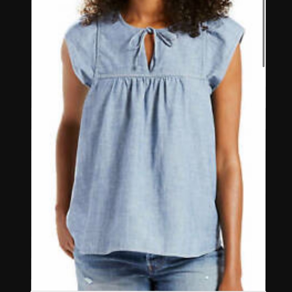 LEVI White Flutter Sleeve Cottage Core Top